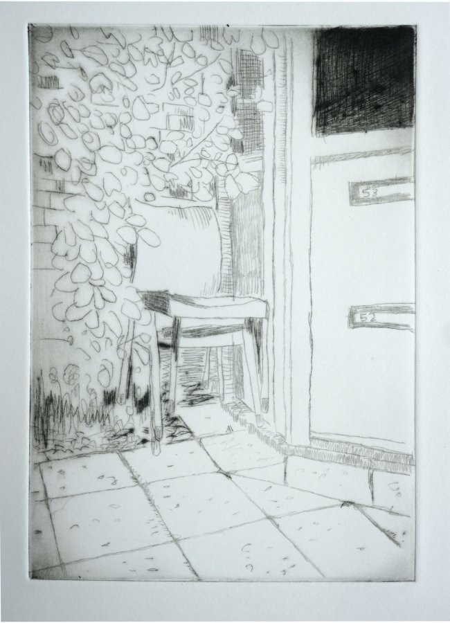 Stoelen in bosjes_Klarendal 2023